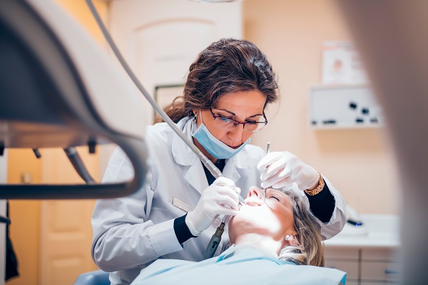 Who A General Dentist Serves